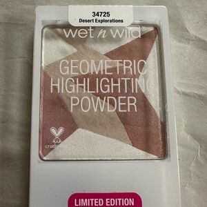 NEW Wet n Wild Geometric Highlighting Powder Limited Edition